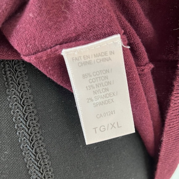 Twik Chic Burgundy Blouse with Black Collar size large kids - Picture 4 of 5